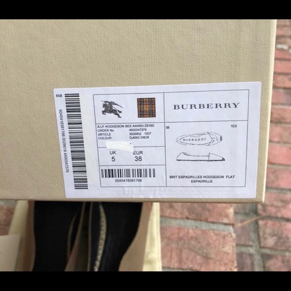 COPY - Burberry Ladies espadrille in like new condition.🍀PRICE FIRM🍀🍀m - Picture 4 of 16